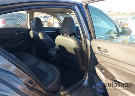 2025 Nissan Altima Sr Fwd z USA, uszkodzony, nr VIN 1N4BL4CVXSN324017